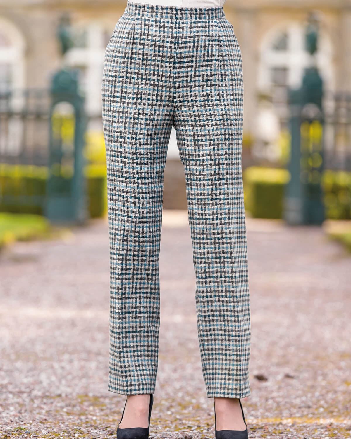 Black and white outlet check trousers womens